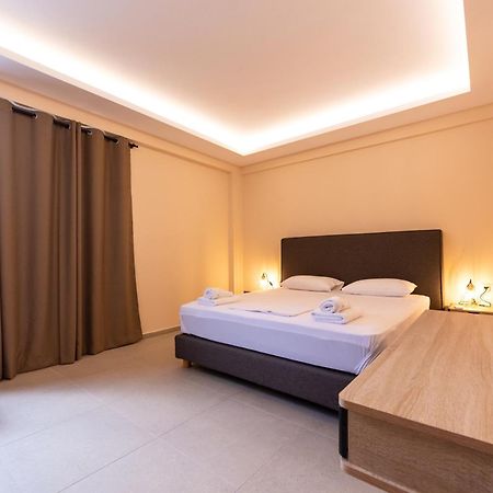 Mini Suites Near Athen'S Airport Free Shuttle From And To Athen'S Airport Spáta Eksteriør billede