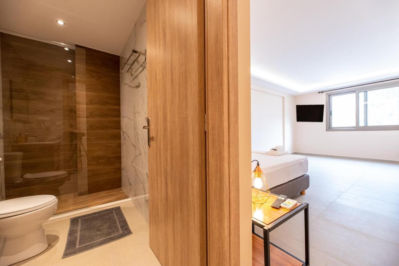 Mini Suites Near Athen'S Airport Free Shuttle From And To Athen'S Airport Spáta Eksteriør billede