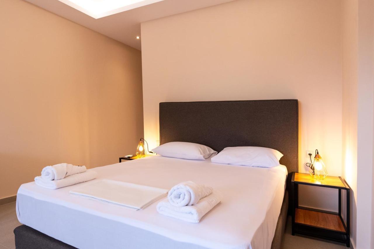 Mini Suites Near Athen'S Airport Free Shuttle From And To Athen'S Airport Spáta Eksteriør billede