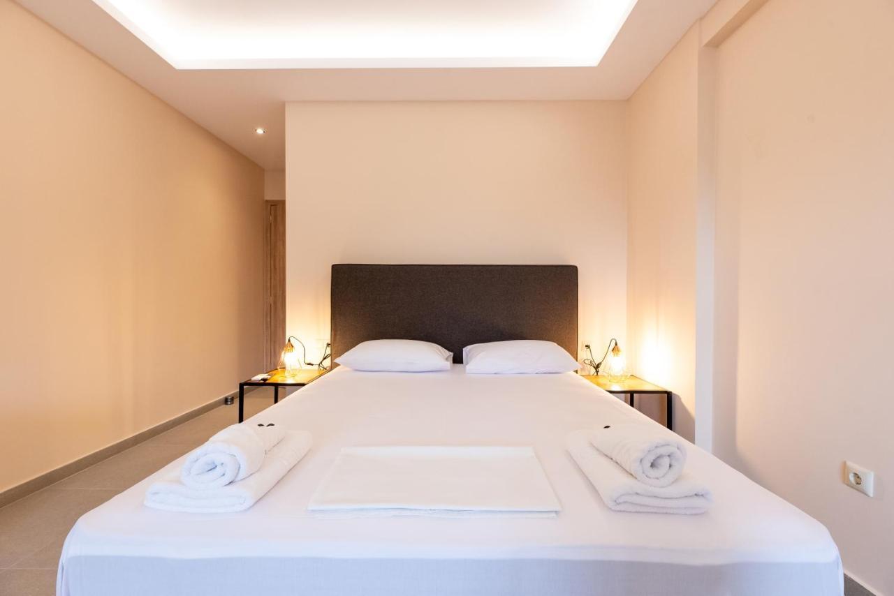 Mini Suites Near Athen'S Airport Free Shuttle From And To Athen'S Airport Spáta Eksteriør billede